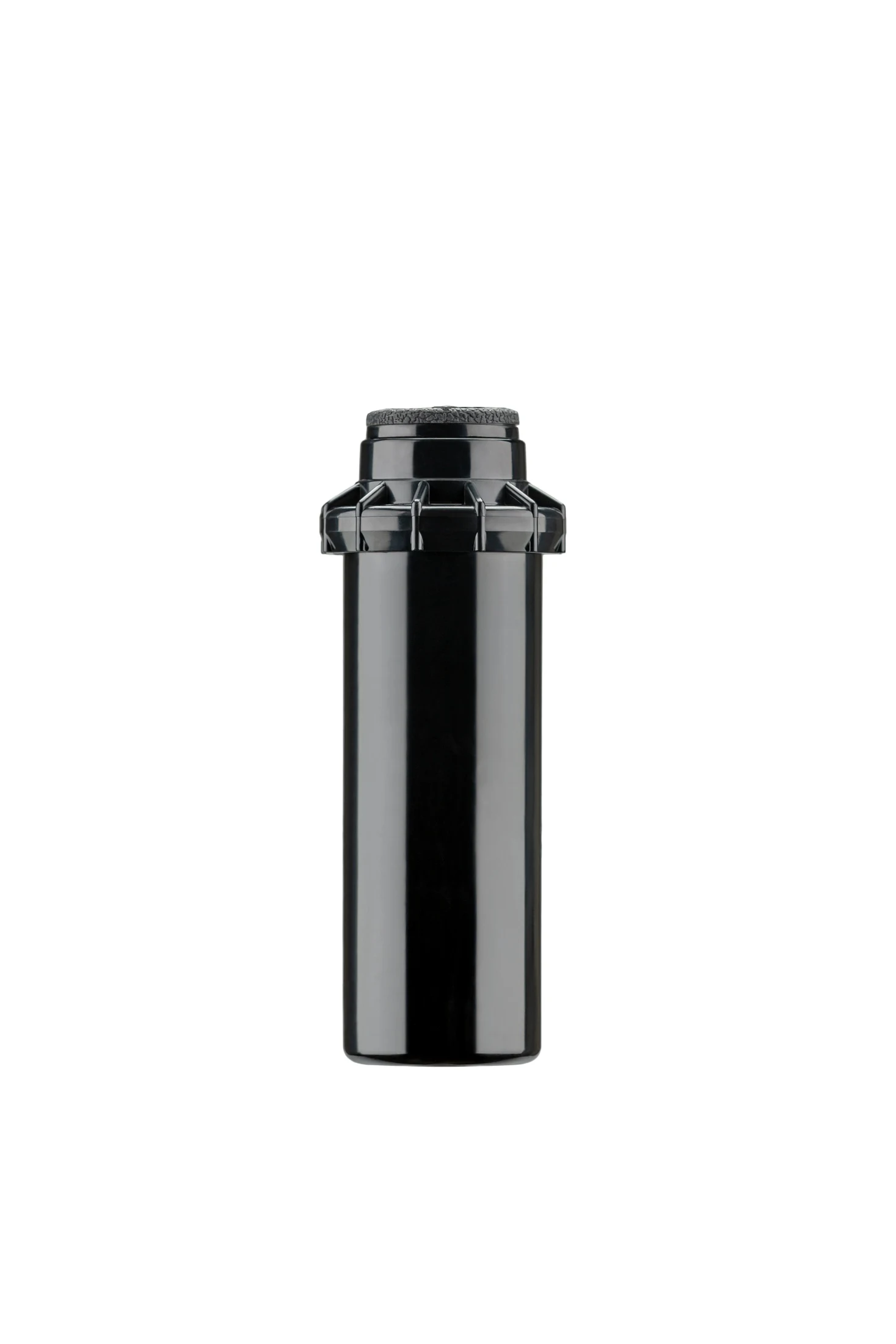 ממטיר גיחה Hunter PGP Ultra במצב סגור, גוף שחור, על רקע לבן - משתלות הדר נוי