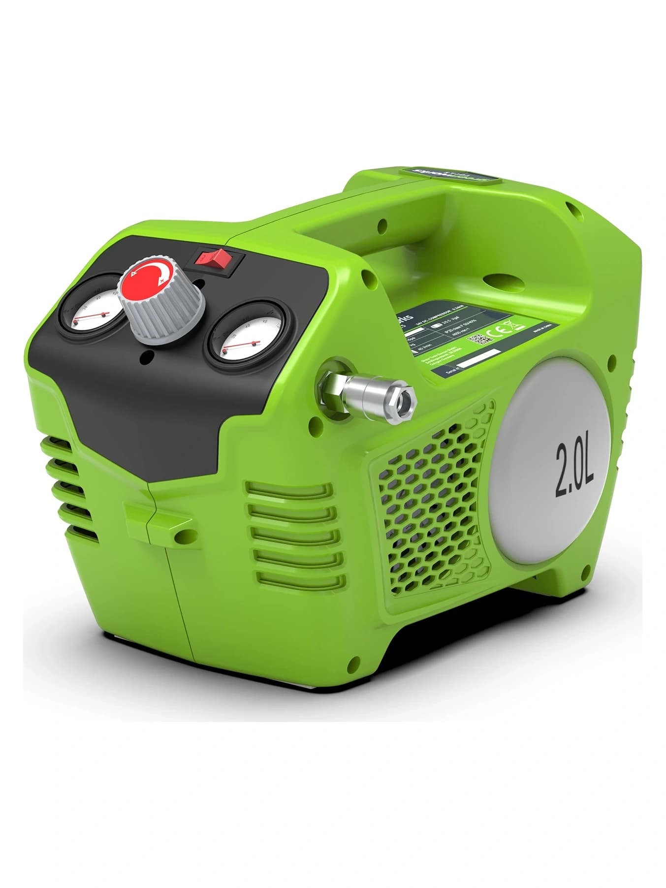 מדחס 24 וולט נטען, Greenworks G24AC: המדחס במבט אלכסוני, מדי הלחץ, כפתור ההפעלה ומיכל 2 ליטר, גוף בלבד, על רקע לבן