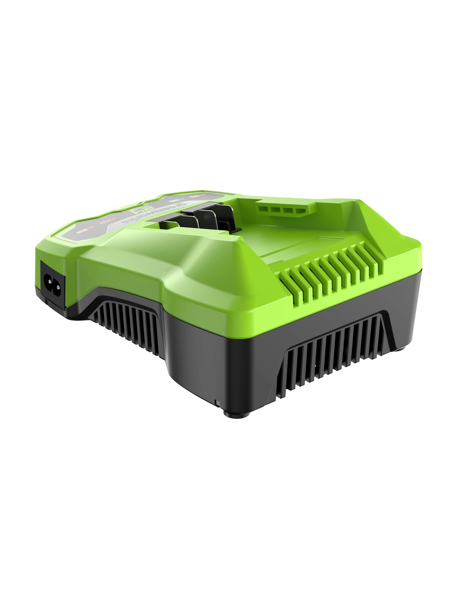 מטען מהיר 24 וולט עם מחוון טעינה, Greenworks G24C: מטען 4 אמפר מאחור ומהצד, שקע הכבל ופתחי הקירור, על רקע לבן