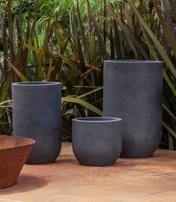 כד גבוה לעציצים בצבע שחור 50-100 ליטר למכירה - מחיר